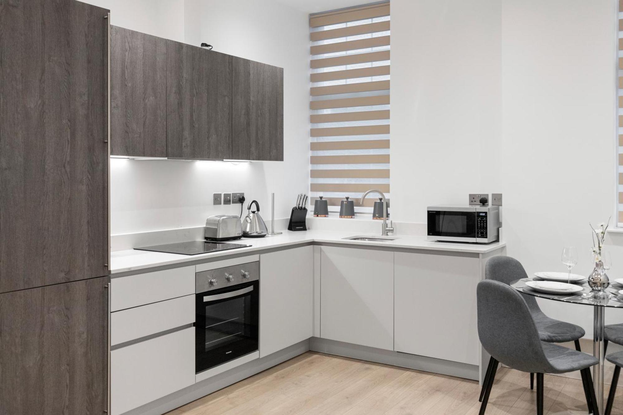 Welcoming And Spacious Apartment- Excellent Location Londres Extérieur photo