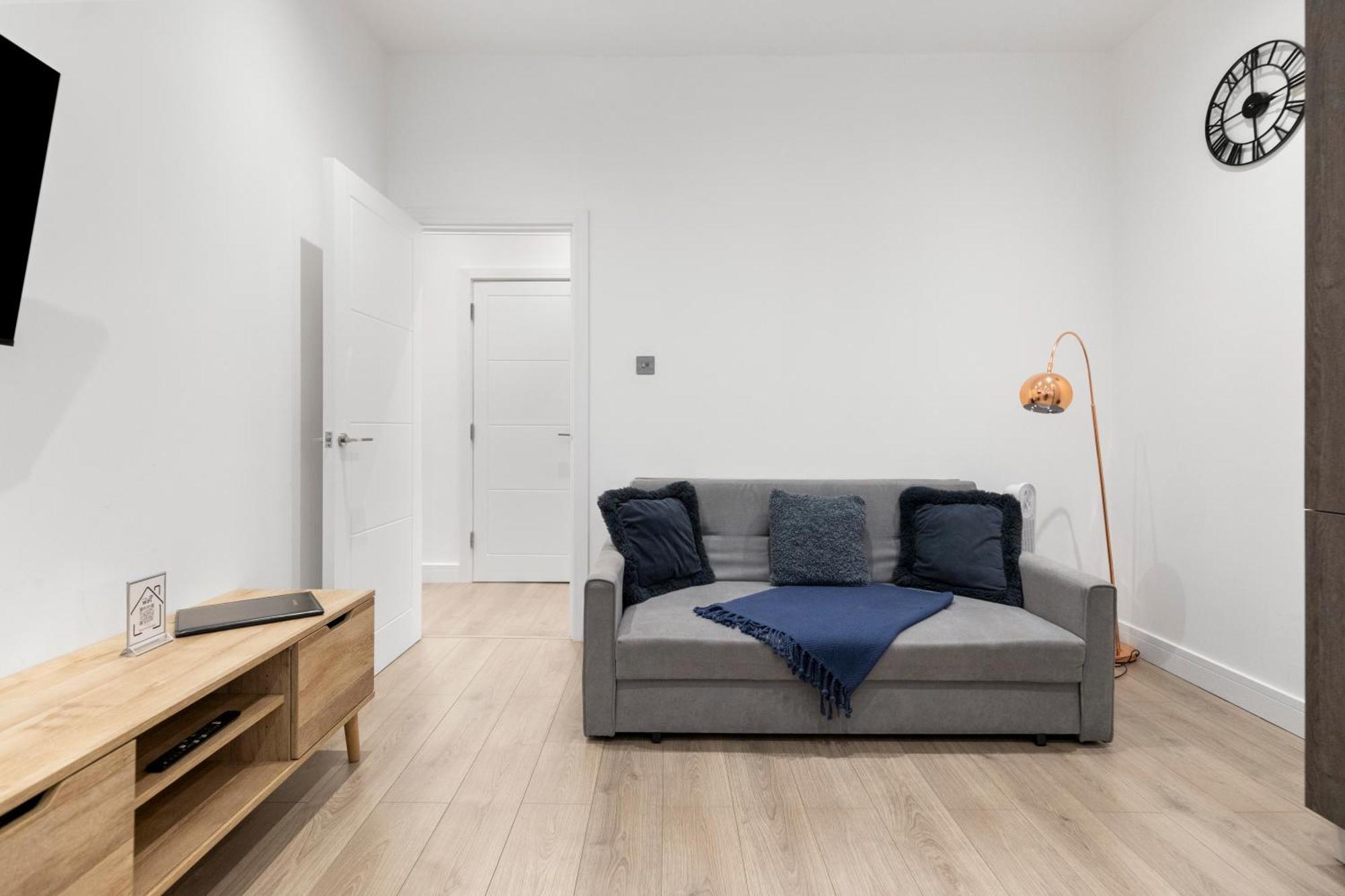 Welcoming And Spacious Apartment- Excellent Location Londres Extérieur photo